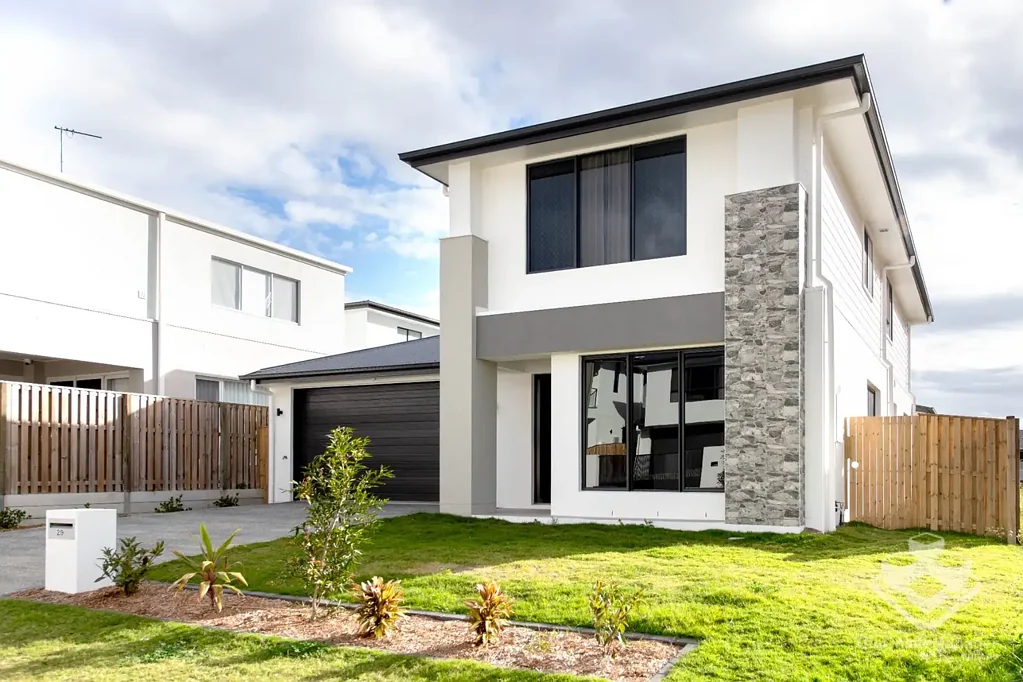 Brand New Luxury 5-Bedroom Family Home?Quiet Prestige Location?Ready to Move In