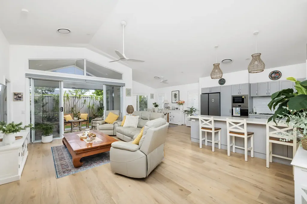 Anna Bay 3 Slaapkamer Picture Perfect Private Retreat – Immaculate Three Bedroom Home