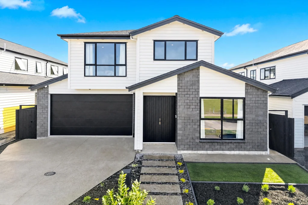Karaka 7房  Space, Comfort & Modern Family Living