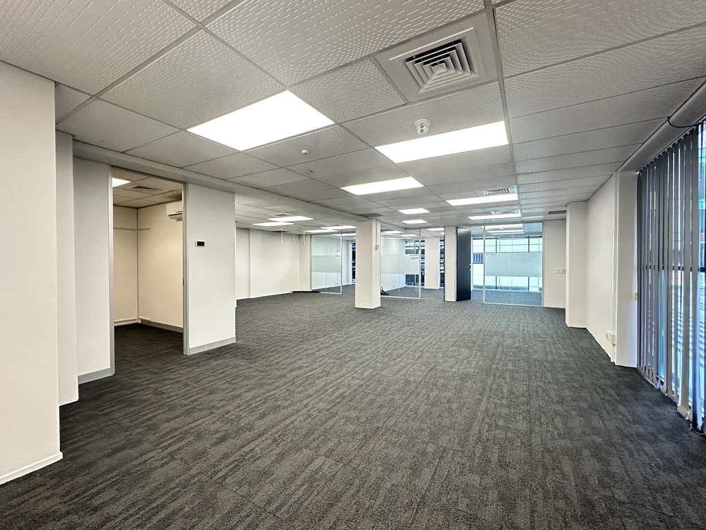 Newmarket LAST VACANCY - NEWLY REFURBISHED OFFICE