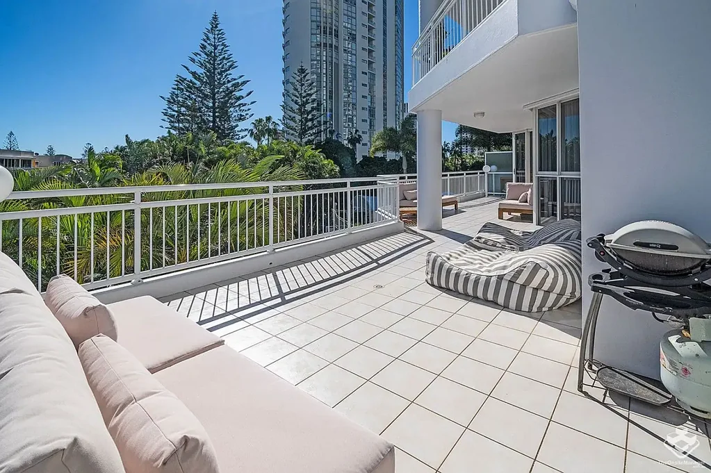 Spacious Coastal Lifestyle Awaits!