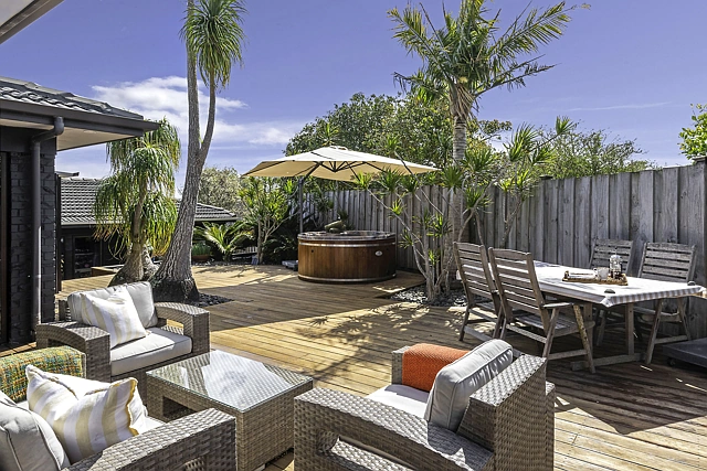 4 Sarah Place, Farm Cove, Manukau City