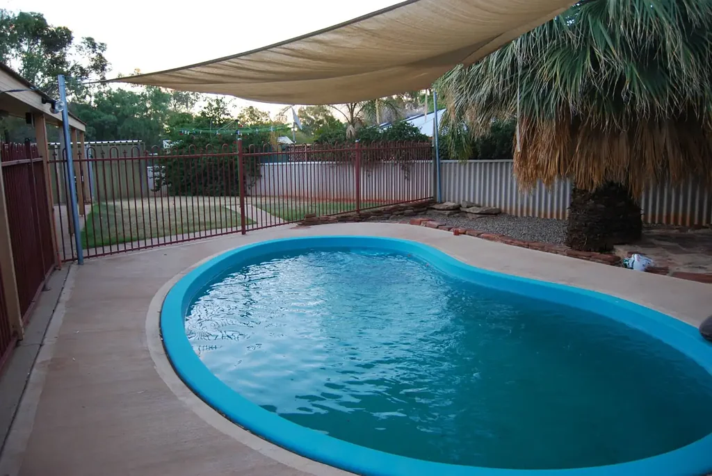 3 BEDROOM WITH POOL-AVAILABLE 17/11/2025