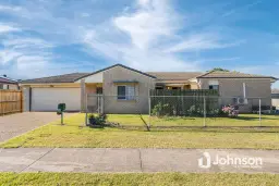 8 Honeyeater Place, Lowood