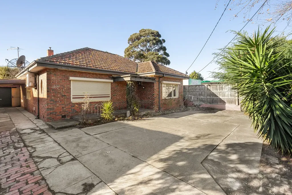 160 Warrigal Road, Oakleigh, VIC 3166
