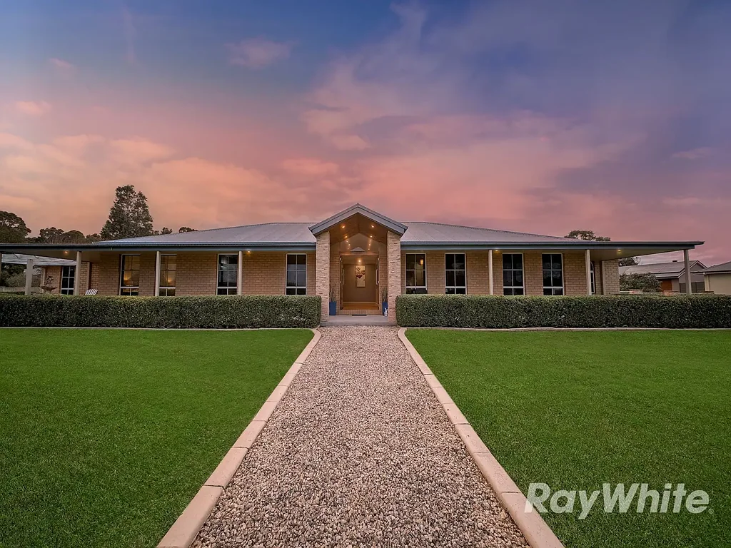 42 Reflection Drive, Louth Park, NSW 2320