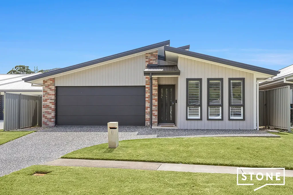 Coffs Harbour 4Habitaciones Stylish Family Living with Space & Comfort