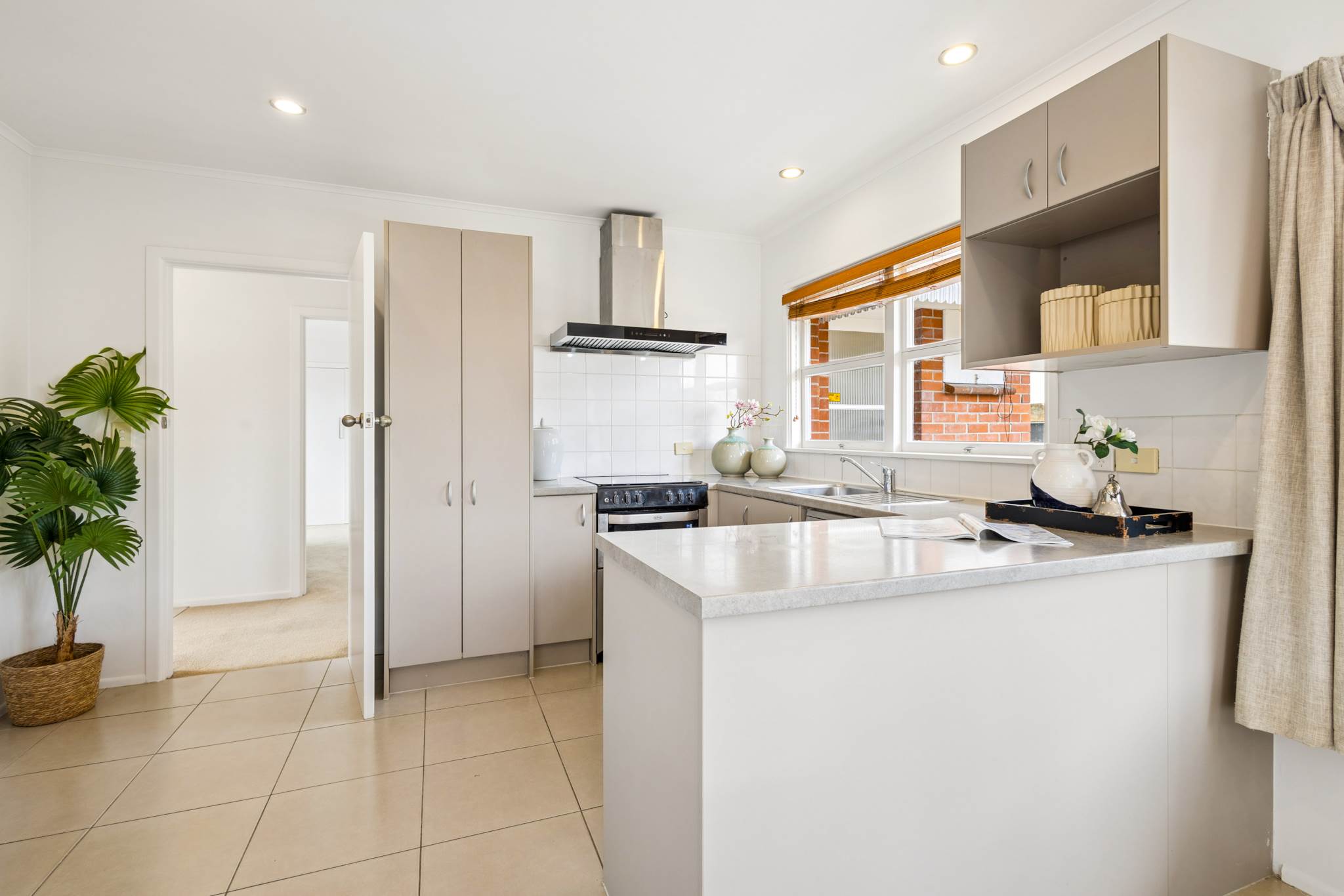 42 Andrew Road, Howick, photo 3