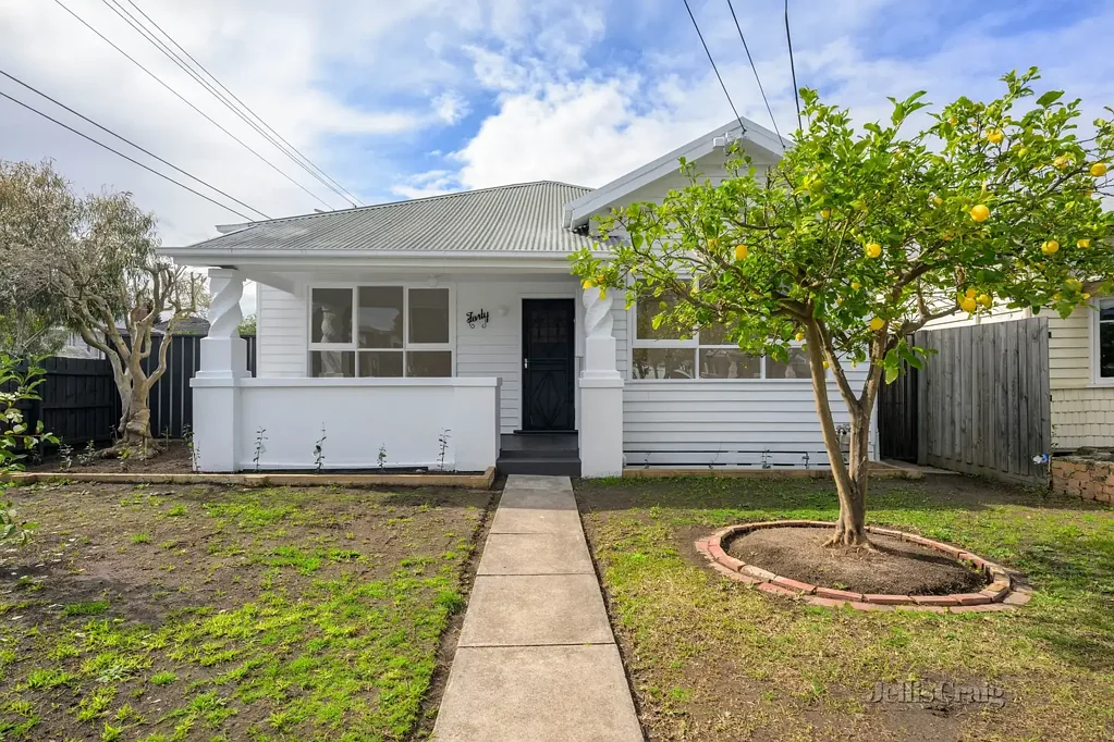 Newly Renovated Home with Studio in the Heart of Northcote