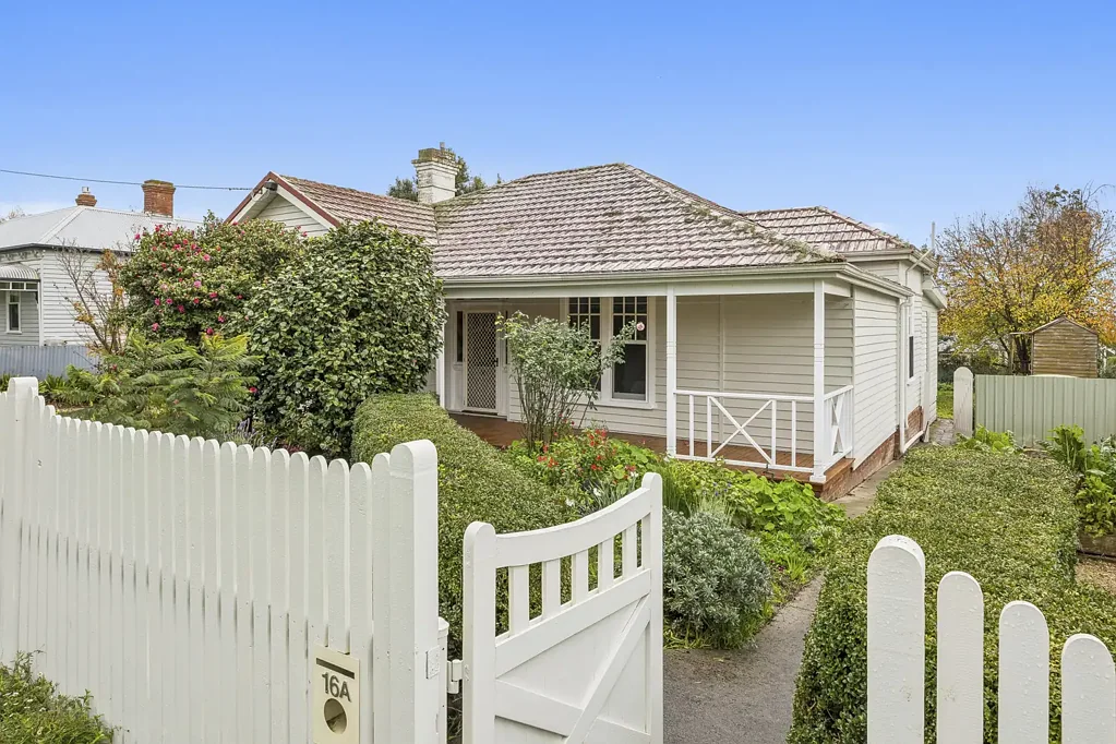 Camperdown 4침실 Elegant Family Living