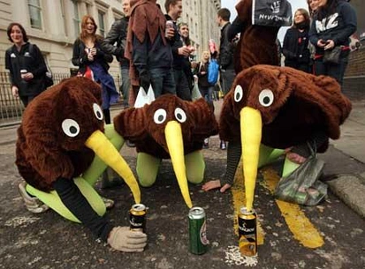 旅居海外新西兰人 10万年薪很容易