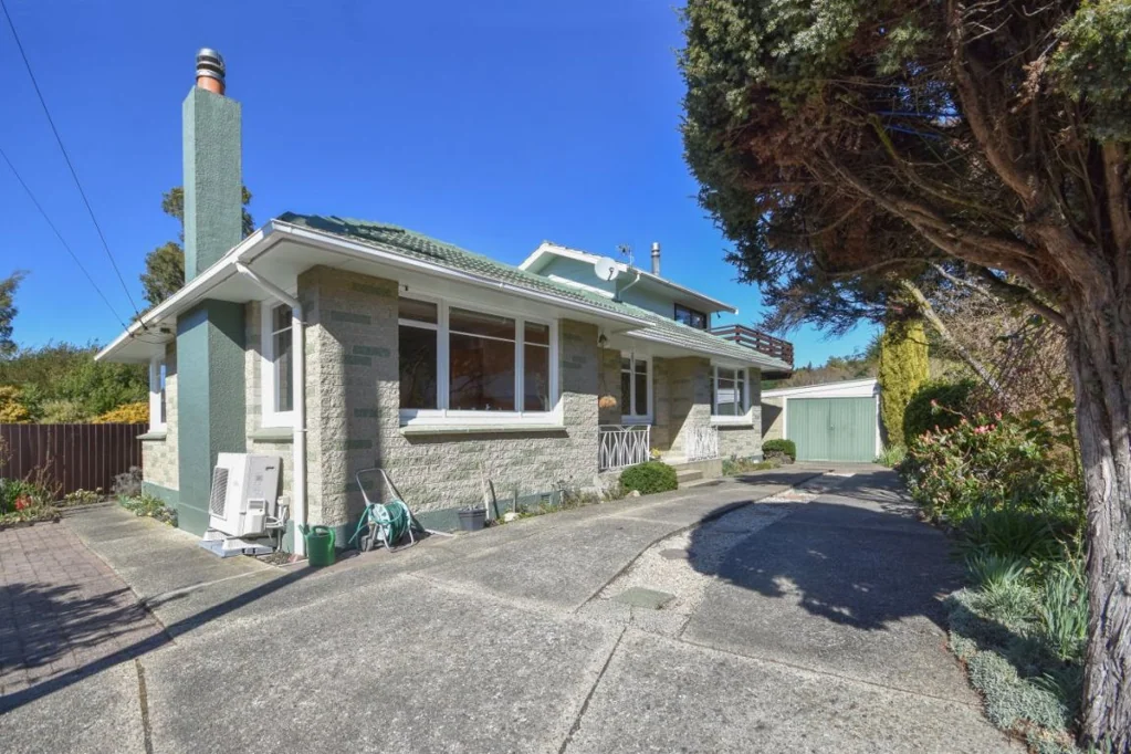 7 Hector Street, Bradford, Dunedin City
