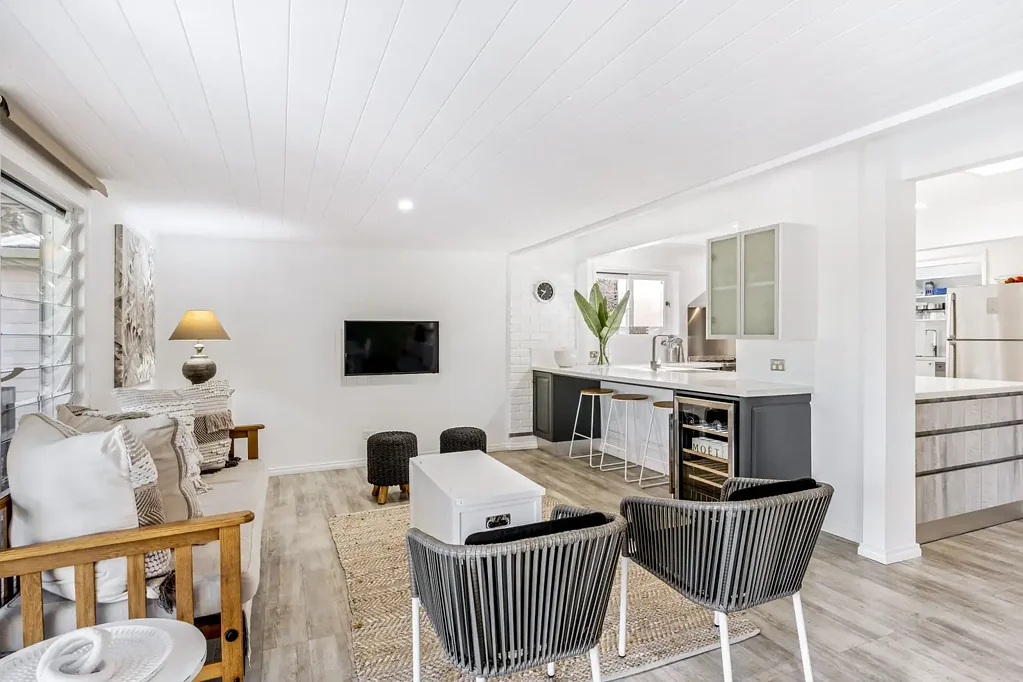 48 North Scenic Road, Forresters Beach, NSW 2260