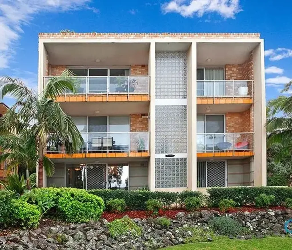 STUNNING, SPACIOUS TWO BEDROOM UNIT