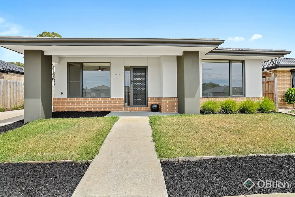 1/23 McKindlay Street, Drouin, VIC 3818