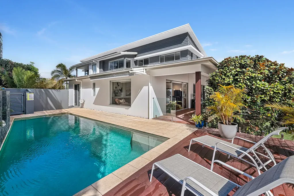 Surfers Paradise 5房  Isle of Capri - Stylish Waterfront Residence