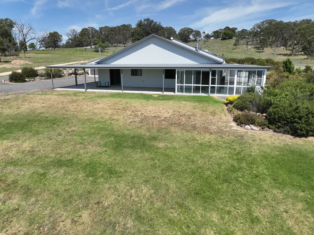 90 Neagles Lane, Tenterfield, NSW 2372