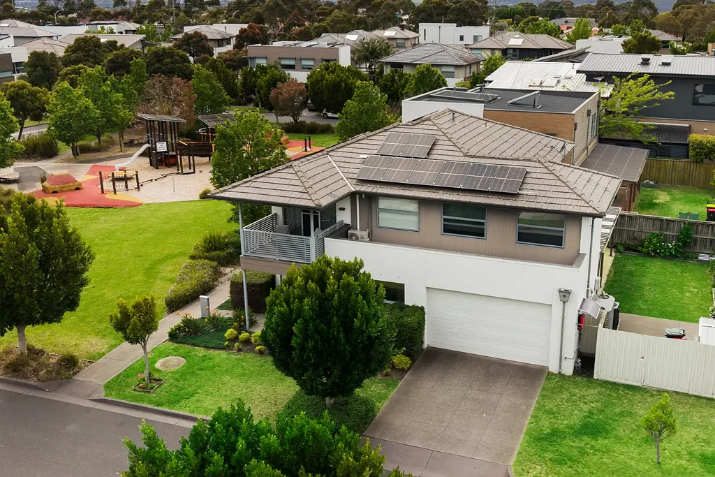 Mulgrave 5침실 The Brief:
Luxury Family Living with Park Views and Premium Smart Comforts