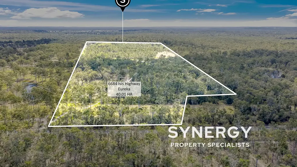 Eureka 98-Acre Fenced Rural Retreat with Dwelling, Shed & Horse Agistment - 6684 Isis Highway, Eureka, QLD 4660
