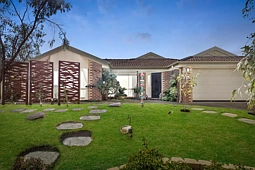 4 Maggie Mews, Safety Beach