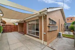 5/15 Stapley Crescent, Altona North