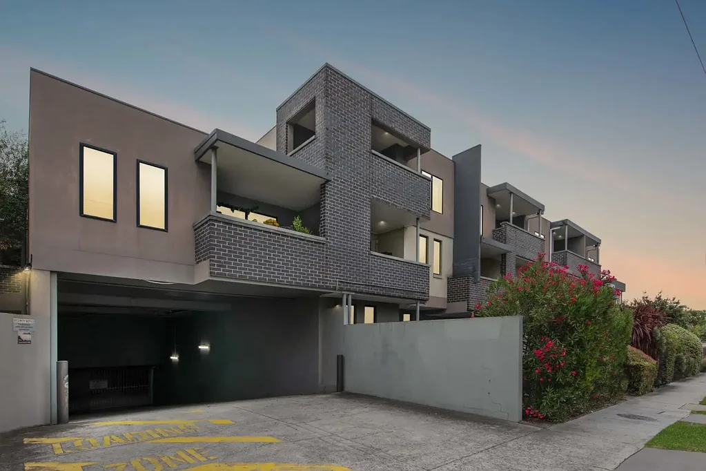 Modern Two-Bedroom Apartment in the Heart of Clayton