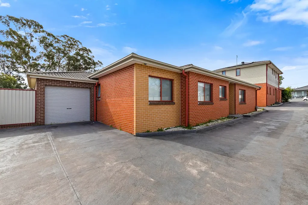 South Wentworthville 4ਬੈੱਡਰੂਮ TORRENS TITLED MODERN HOME OFFERS COMFORT, CONVENIENCE & SHORT DRIVE TO PARRAMATTA CBD