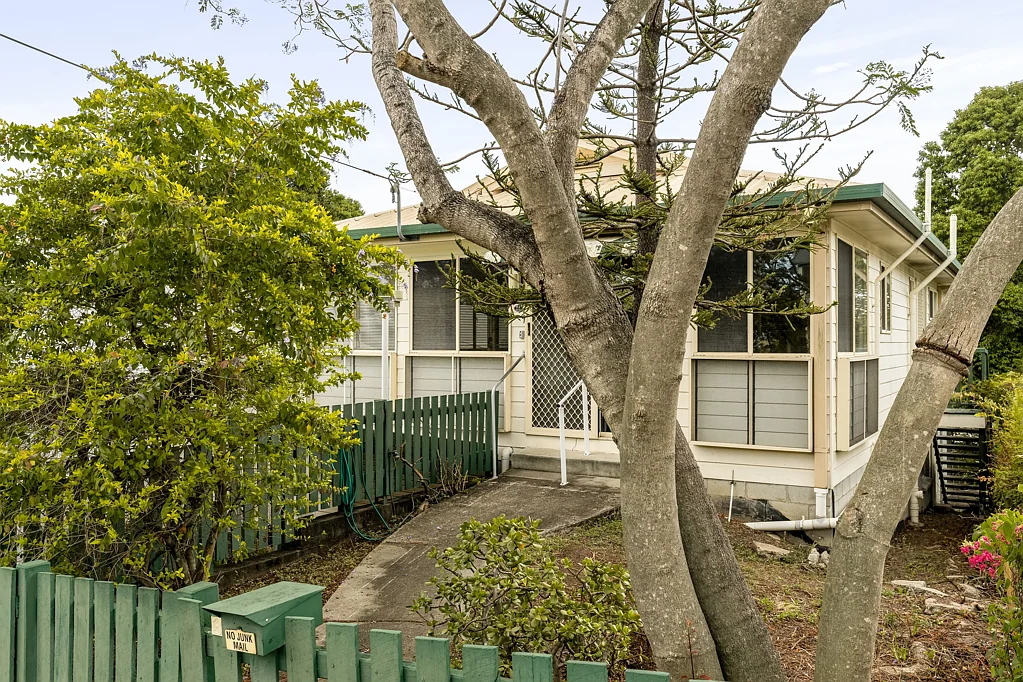35 Beatrice Street, Greenslopes, QLD 4120