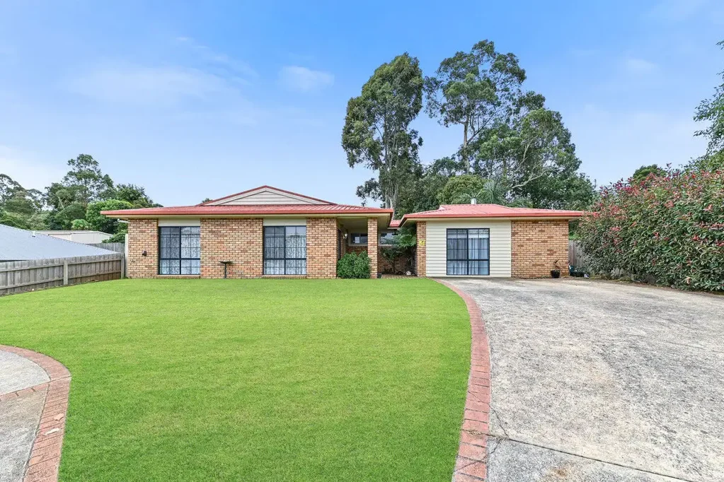 Drouin 4침실 Expansive family sanctuary in a prized setting