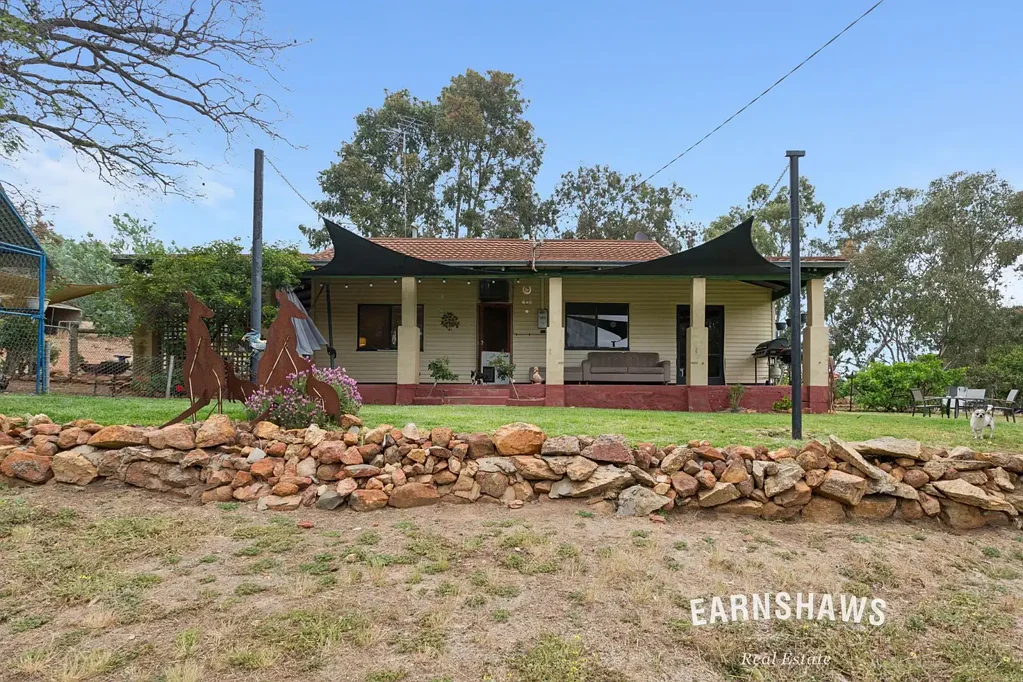 22 Dyer Street, Clackline, WA 6564