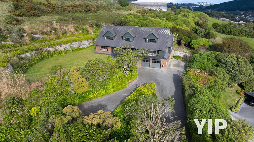 85 Woodman Drive, Tawa, Wellington