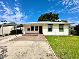 55 Densley Avenue, Bordertown