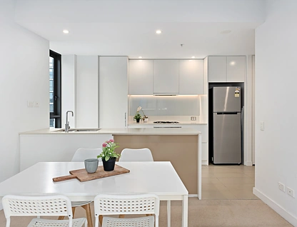 1001/2 Chisholm Street, Wolli Creek, South Western Suburbs, 2 Kuwarto, 1 Banyo, Apartment