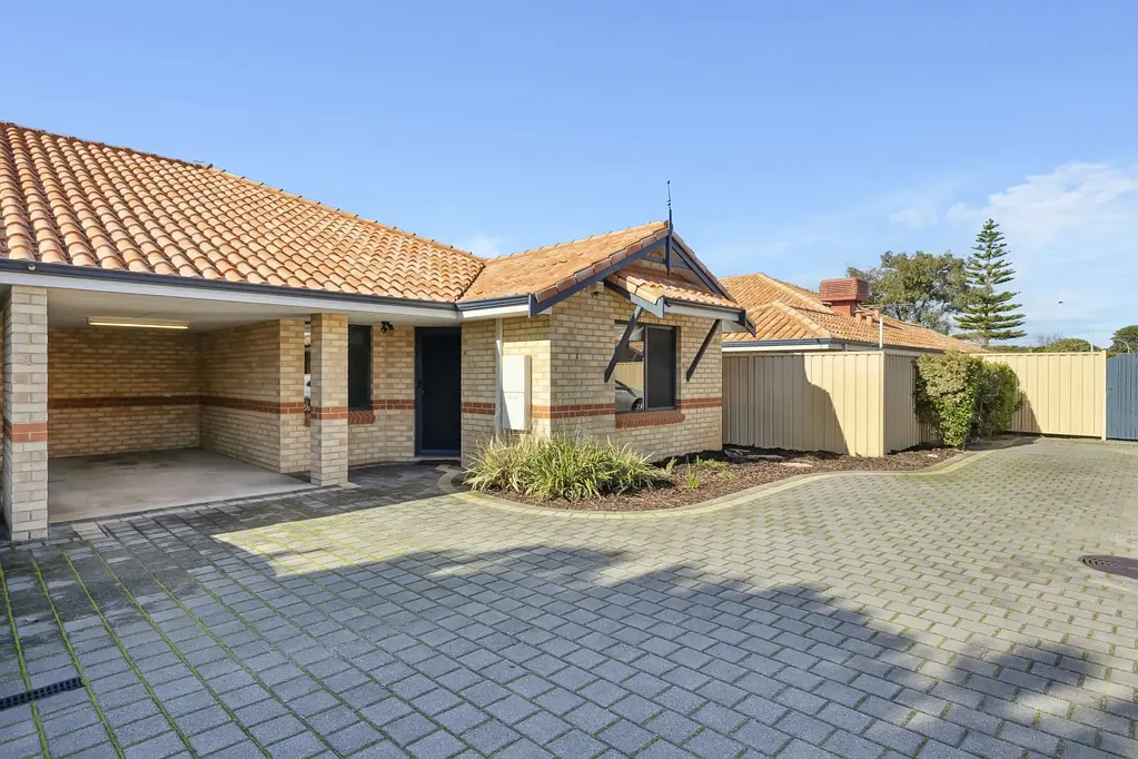 4/163 Hamilton Street, Queens Park, WA 6107
