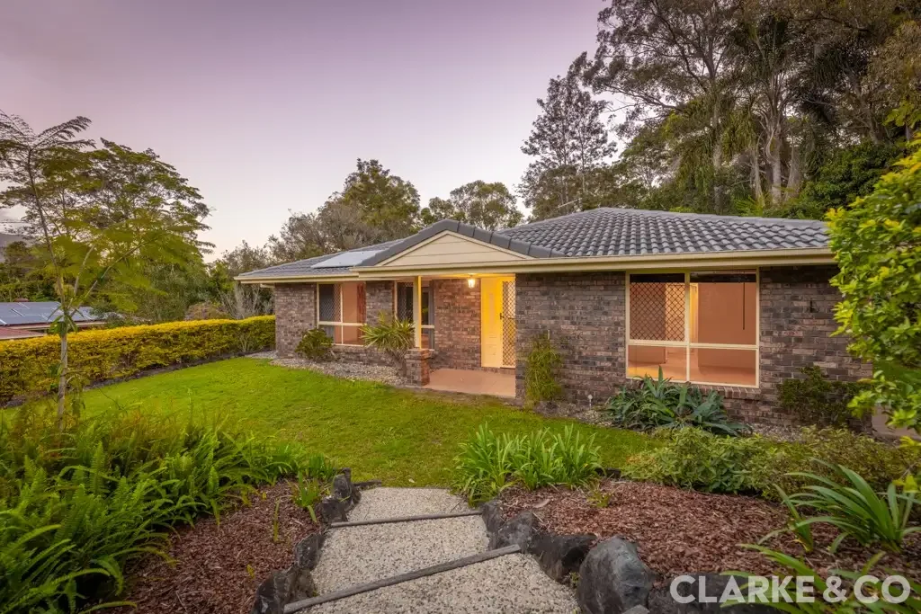 4 Knowles Place, Glass House Mountains, QLD 4518