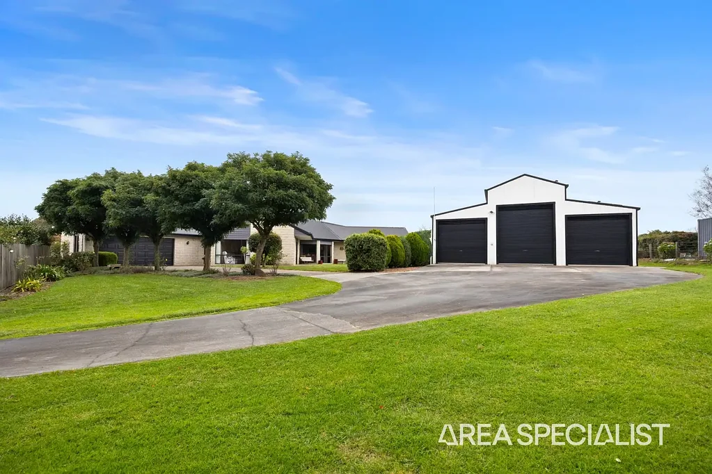 Korumburra 5房  The Brief: Elevated Living on 2 Acres with Unrivalled Views