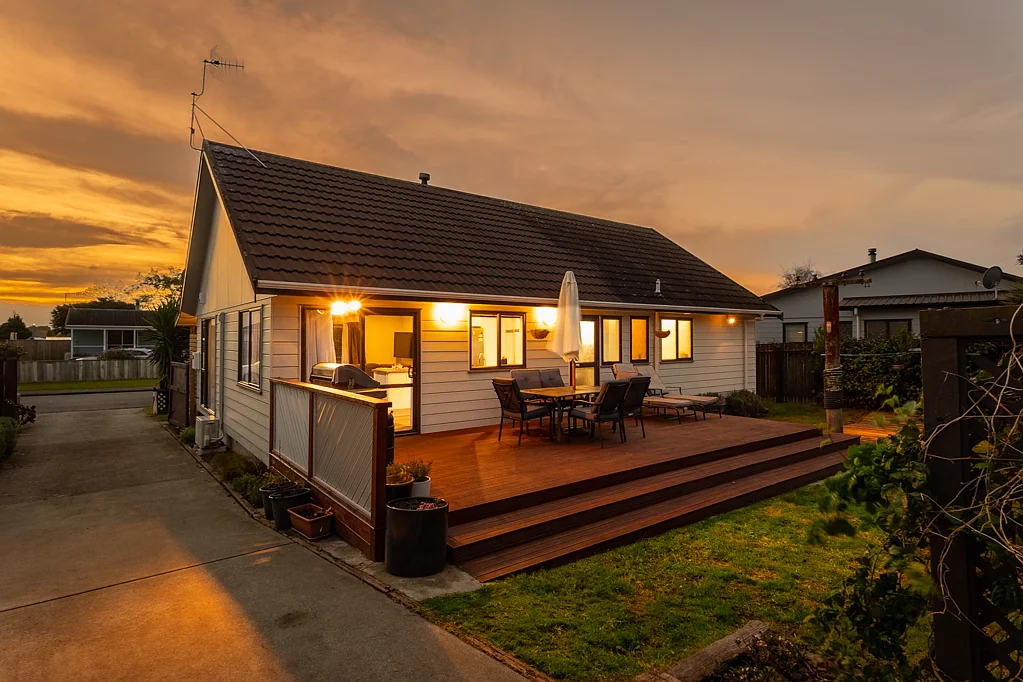 Paraparaumu 3 Bedroom Smart Start or Forever Home,Freehold &Family-Ready