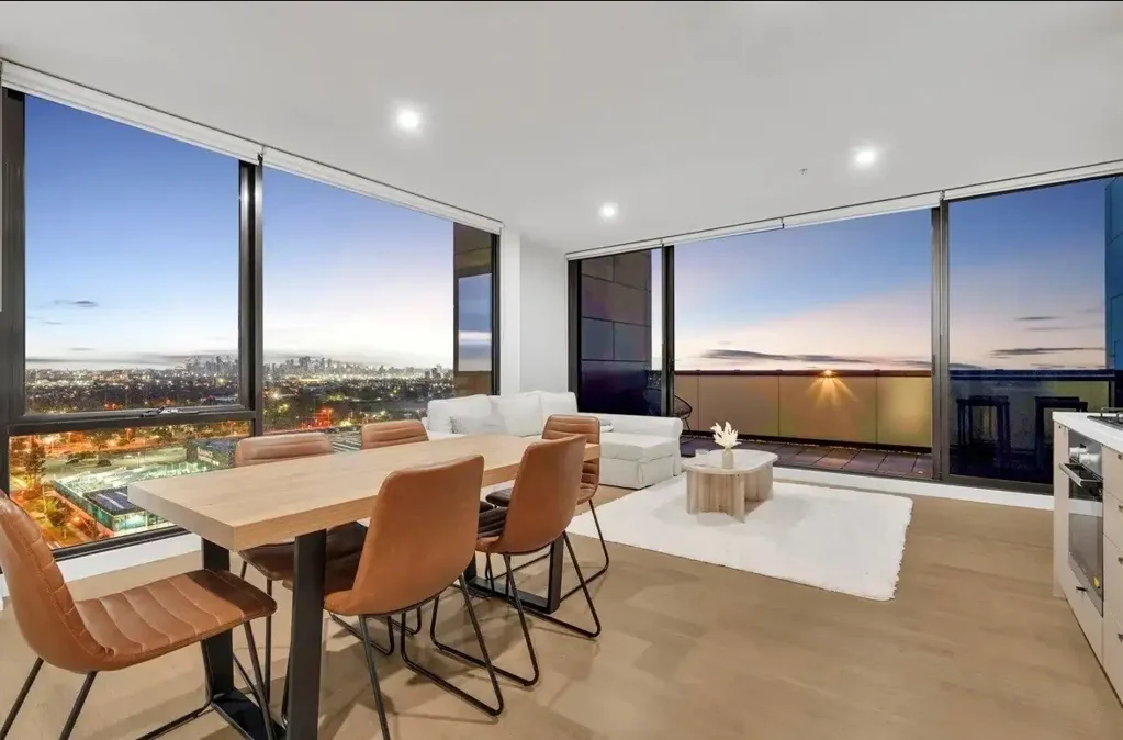 Maribyrnong 2ਬੈੱਡਰੂਮ Sky-High Living in the Heart of Maribyrnong.