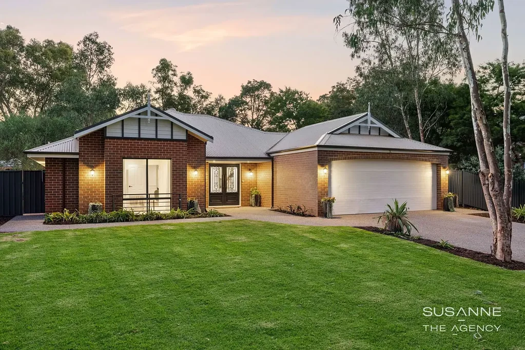 30 Wheelwright Road, Lesmurdie, WA 6076