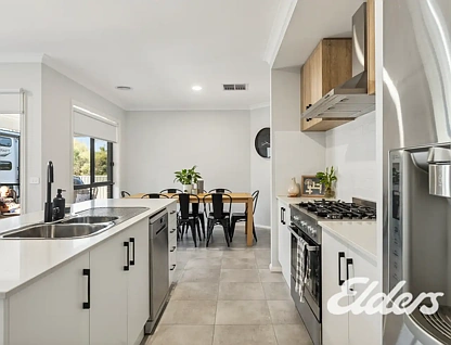 24 Peter Thomson Circuit, Yarrawonga, VIC 3730, 4 ਕਮਰੇ, 2 ਬਾਥਰੂਮ, House