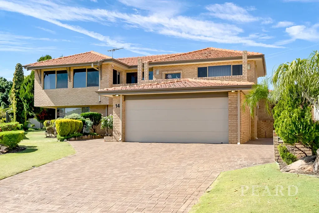 Dianella 5ਬੈੱਡਰੂਮ A Family Home in Prime Dianella Location  Space, Comfort & Versatility