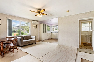 1/10 Frank Evans Place, Henderson, Waitakere City