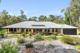 1665 Traylen Road, Mount Helena