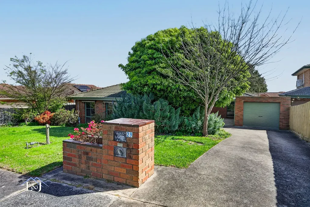 Space, Comfort & Easy Living in the Heart of Berwick