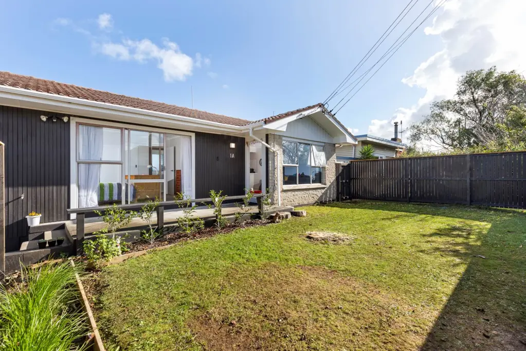 Manurewa 3 Bedroom Brick & Tile – Easy Living!