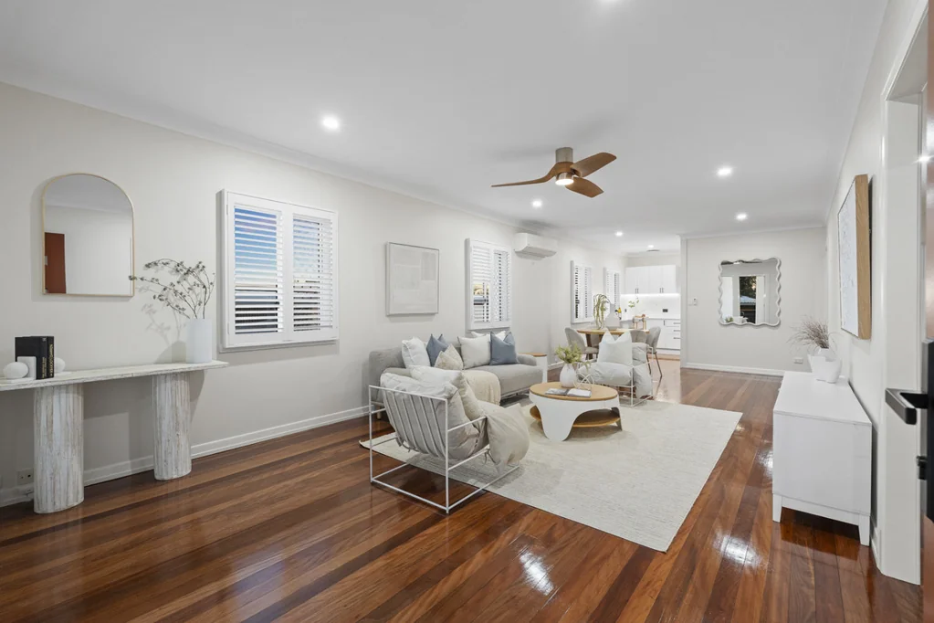 Chermside West 3房 【永恒魅力，为现代家庭生活重塑之美】 Timeless Charm, Beautifully Reimagined for Modern Family Living