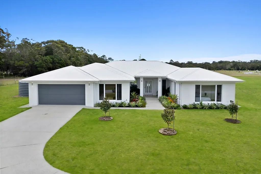 Cooroibah 4 Bedroom Brand New Luxury Residence in Glenridge Estate - Noosa Hinterland!