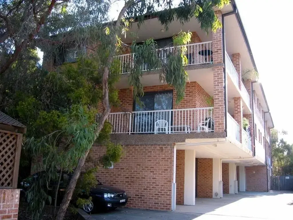 3/9 Henry Street, Parramatta