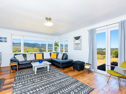 Hokianga Surrounds 4房  Really motivated vendors, ready to move on