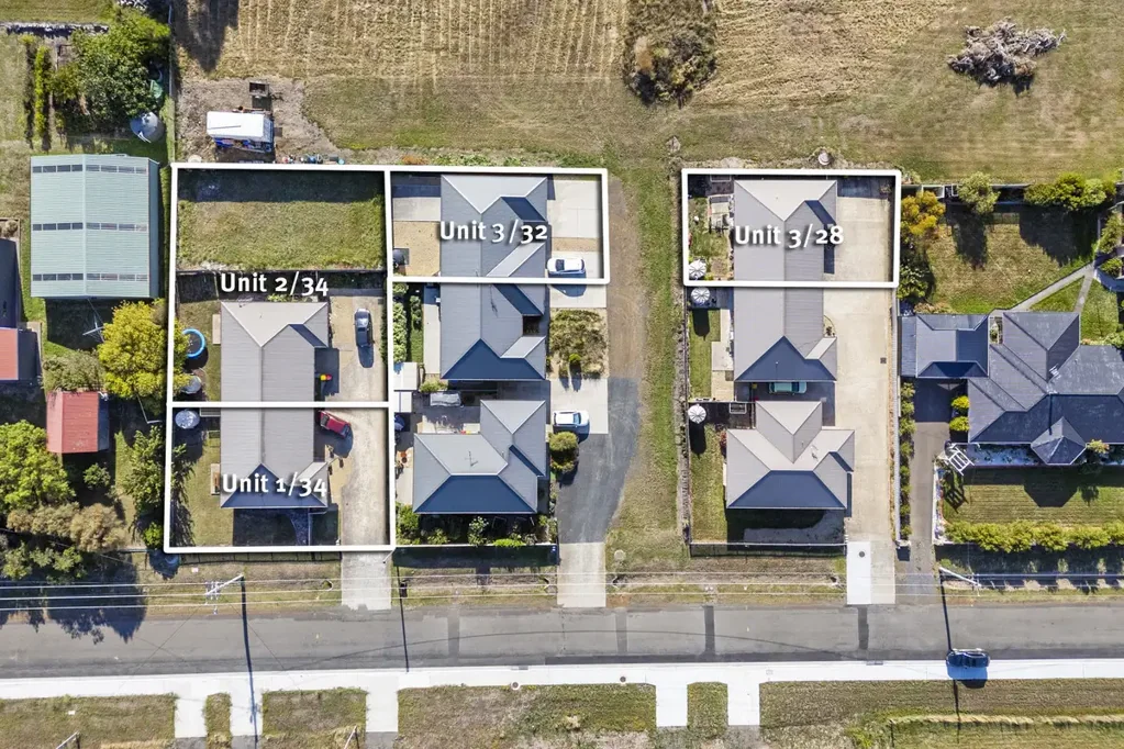 2/34 Henry Street, Triabunna, TAS 7190